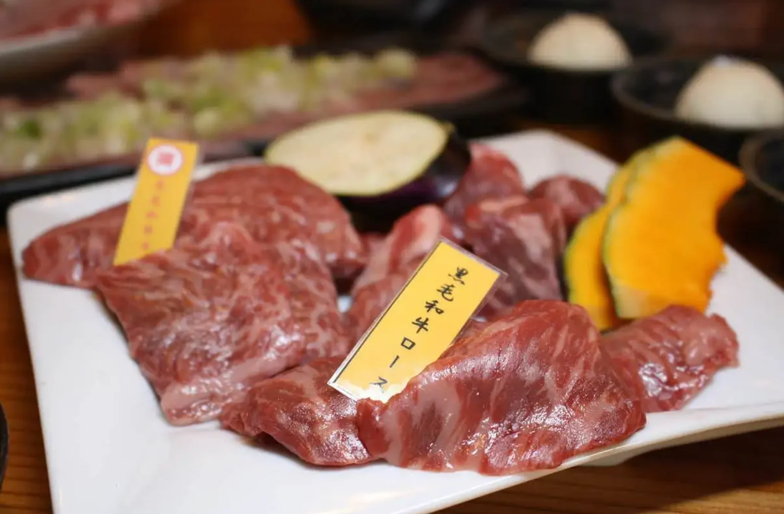 お好きなお肉を、少しずつ。
